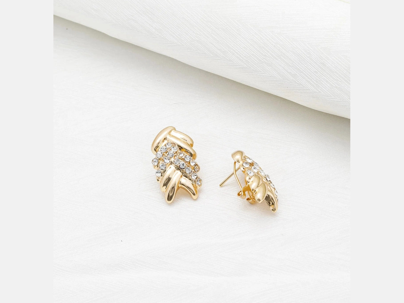 Dubai Jewelry Set For Woman 18K Gold Plated Luxury Necklace Earrings Bracelet and Ring Set Jewelry Wedding Party Trending - Simply Just Deals LLC