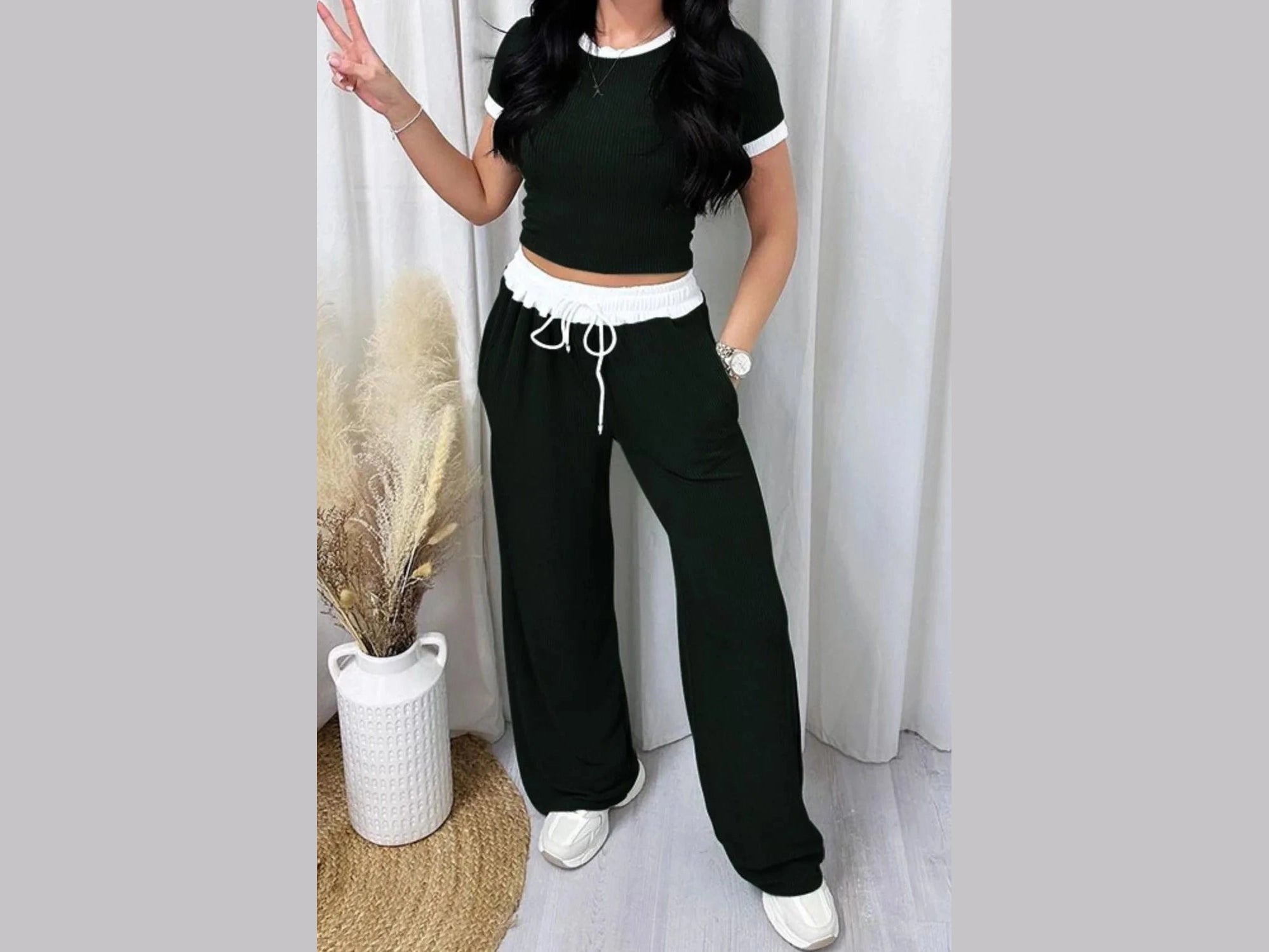 Contrast Trim Round Neck Top and Pants Set - Simply Just Deals LLCContrast Trim Round Neck Top and Pants Set100100391891867BlackSbeeb9a50 - dbdf - 43c3 - a7a7 - 55a47ba6f035 - Max