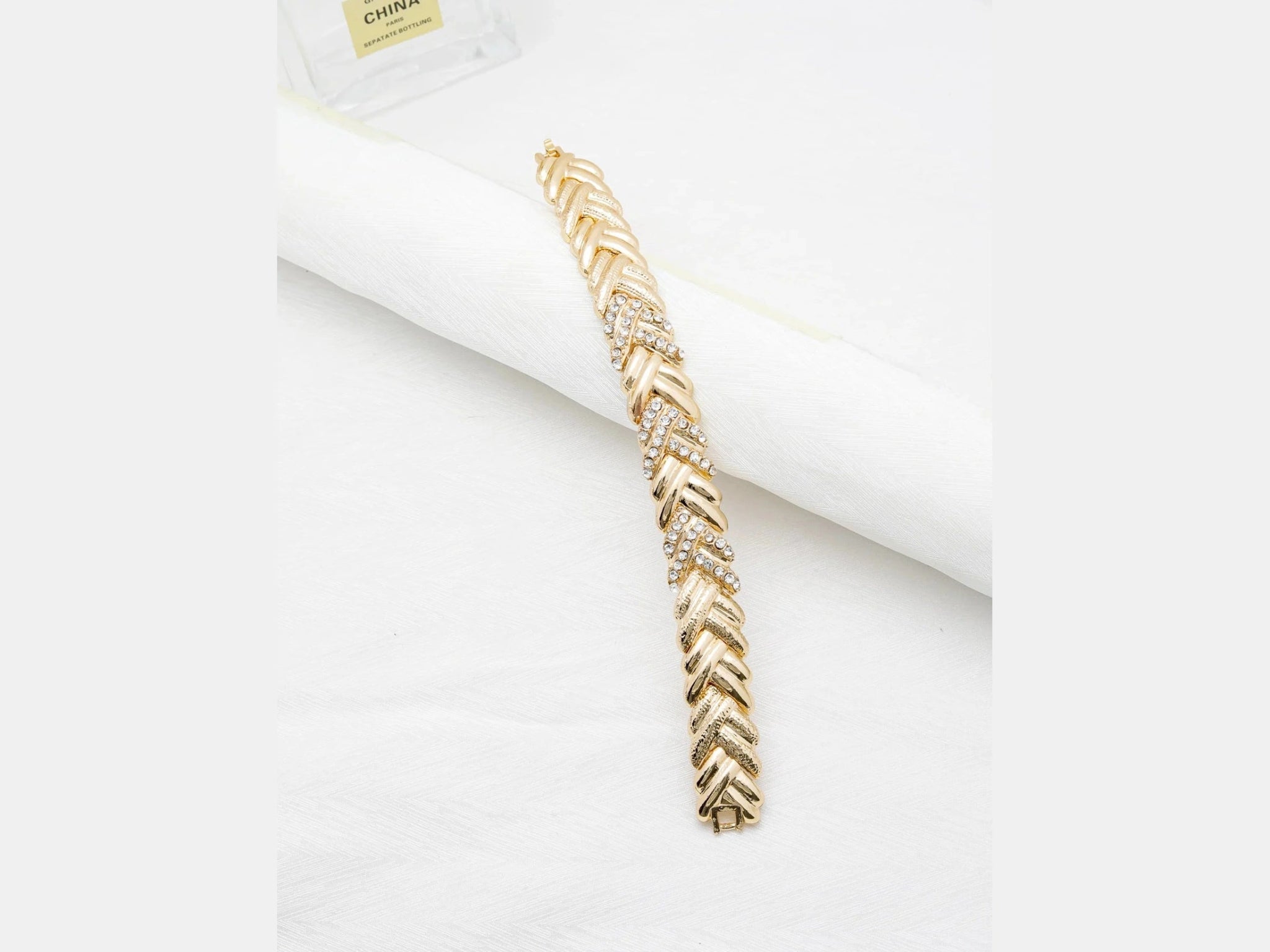 Dubai Jewelry Set For Woman 18K Gold Plated Luxury Necklace Earrings Bracelet and Ring Set Jewelry Wedding Party Trending - Simply Just Deals LLCDubai Jewelry Set For Woman 18K Gold Plated Luxury Necklace Earrings Bracelet and Ring Set Jewelry Wedding Party Trending200000369:200001539;200000639:200661028;200001033:361181Gold - colorresizable45cmDubai Jewelry Set For Woman 18K Gold Plated Luxury Necklace Earrings Bracelet and Ring Set Jewelry Wedding Party Trending - Simply Just Deals LLC