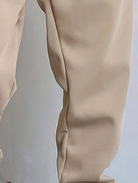 Manfinity Hypemode Men Letter Graphic Drawstring Waist Sweatpants - Simply Just Deals LLCManfinity Hypemode Men Letter Graphic Drawstring Waist Sweatpants2acd533e-0bb5-45cc-a7b1-c17d0390e715KhakiS (66.9 - 68.9 Inch)Manfinity Hypemode Men Letter Graphic Drawstring Waist Sweatpants